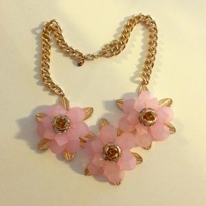Pink and gold necklace super cute